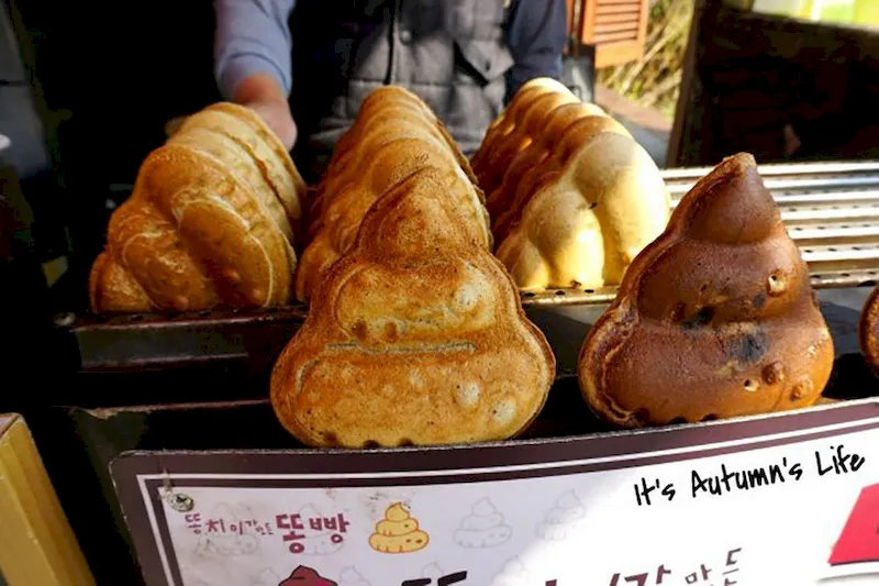 Bánh hình phân được coi là đồ ăn rất kỳ quặc ở Hàn Quốc