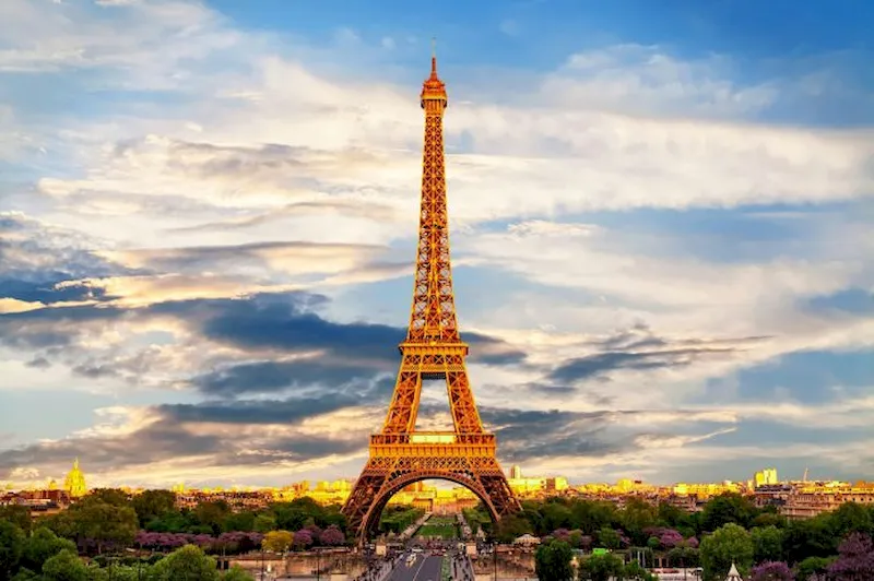Thủ đô Paris - Kinh đô ánh sáng châu Âu