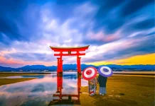 Cổng torii ở Nhật Bản - 5 cánh cổng nổi tiếng nhất